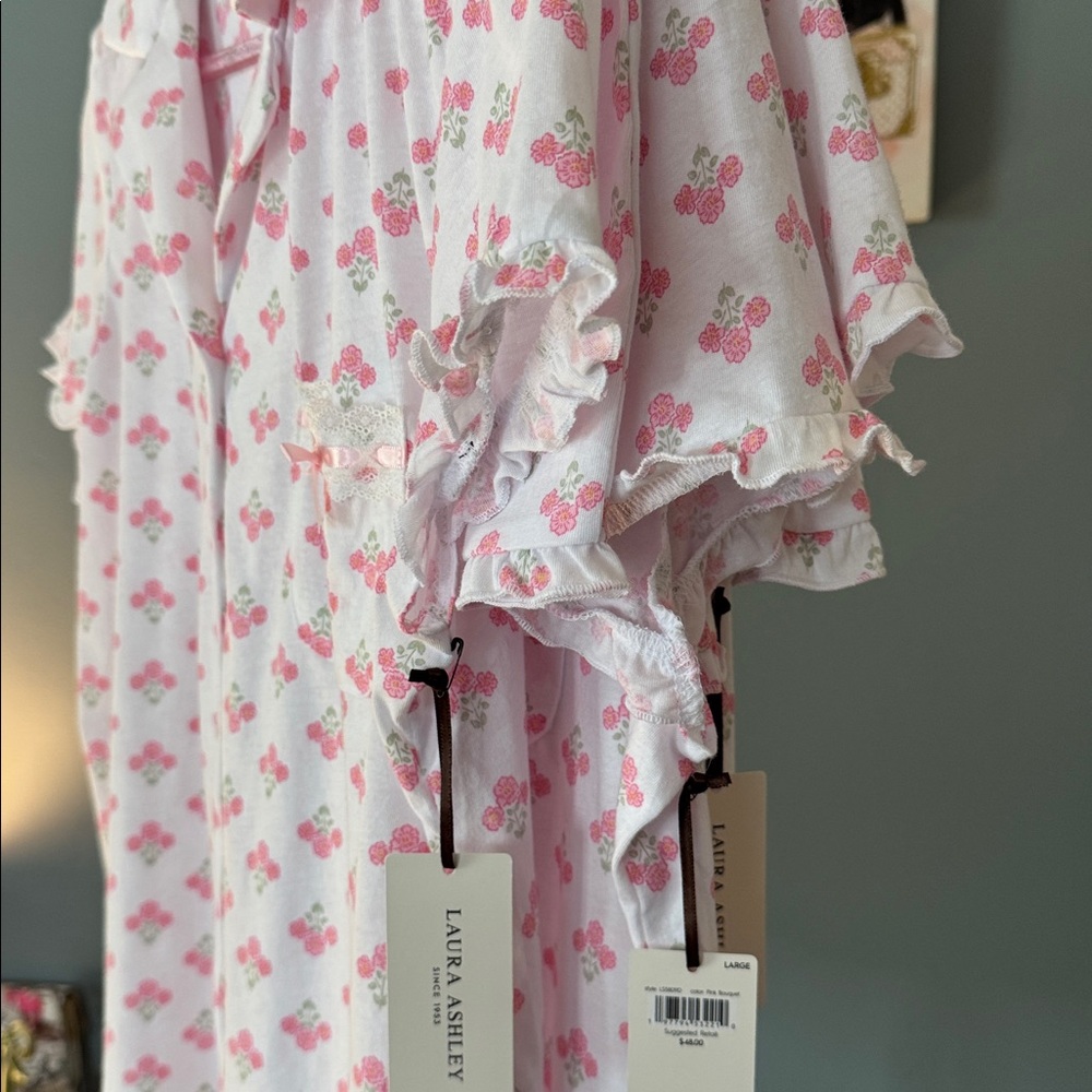 πLaura Ashley Pajamas Various Summer Loungewear Galore Top/Shorts Sets Assorted - Picture 3 of 7